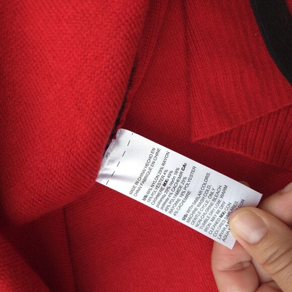 Chico's Womens Red Tunic Sweater Sz 3/ US XL Side Button Tunic Contrasting Trim - Picture 6 of 7